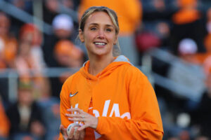 News Now: Tennessee Vols Women’s basketball Head Coach Kim Caldwell finally breaks silence as She suspends 5 Star Forward after her involvement in the… See more